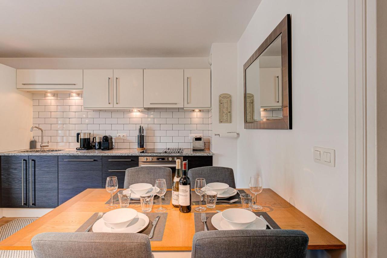 Apartment Cosmiques - Alpes Travel - Central Chamonix - Sleeps 4 Exterior foto