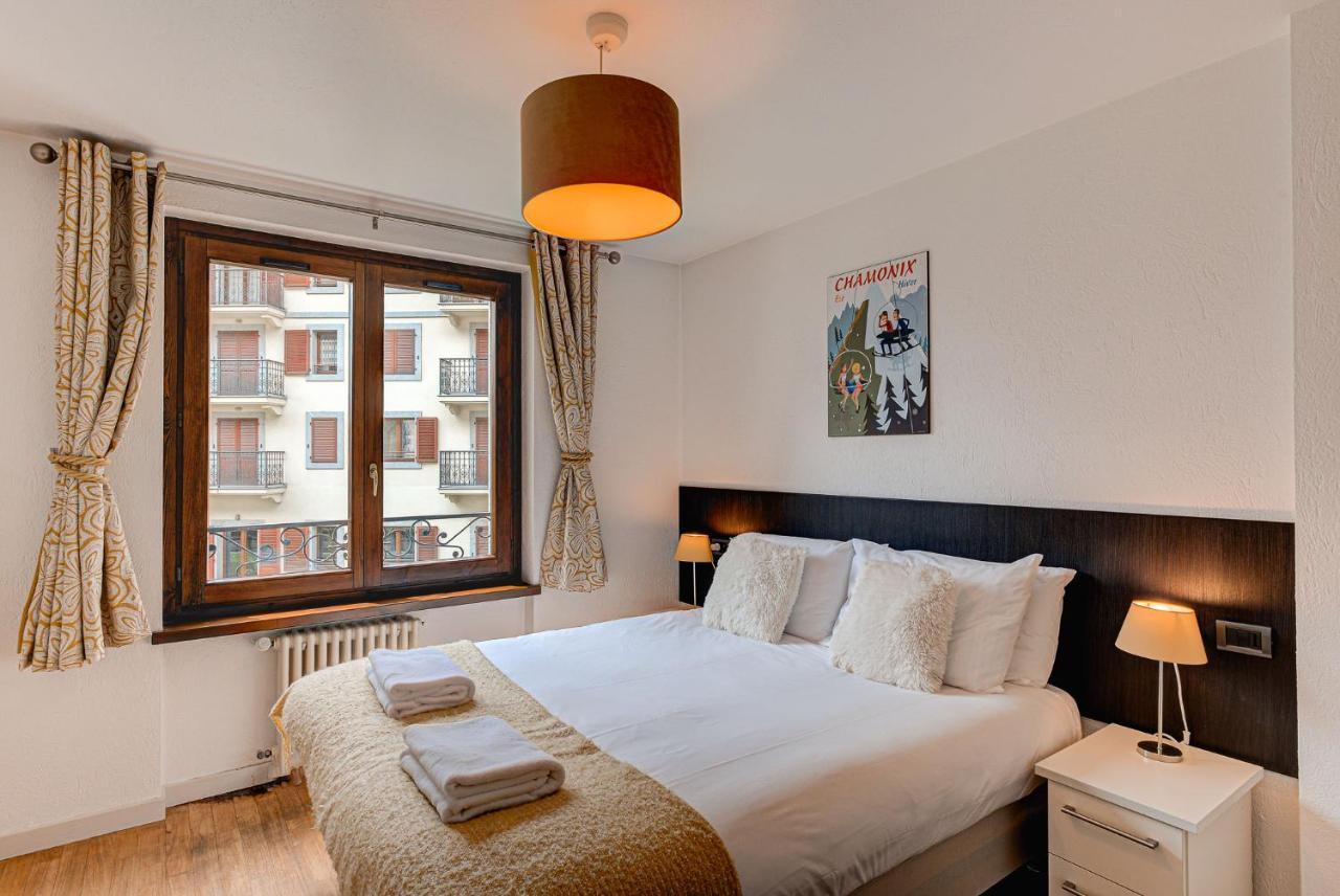 Apartment Cosmiques - Alpes Travel - Central Chamonix - Sleeps 4 Exterior foto